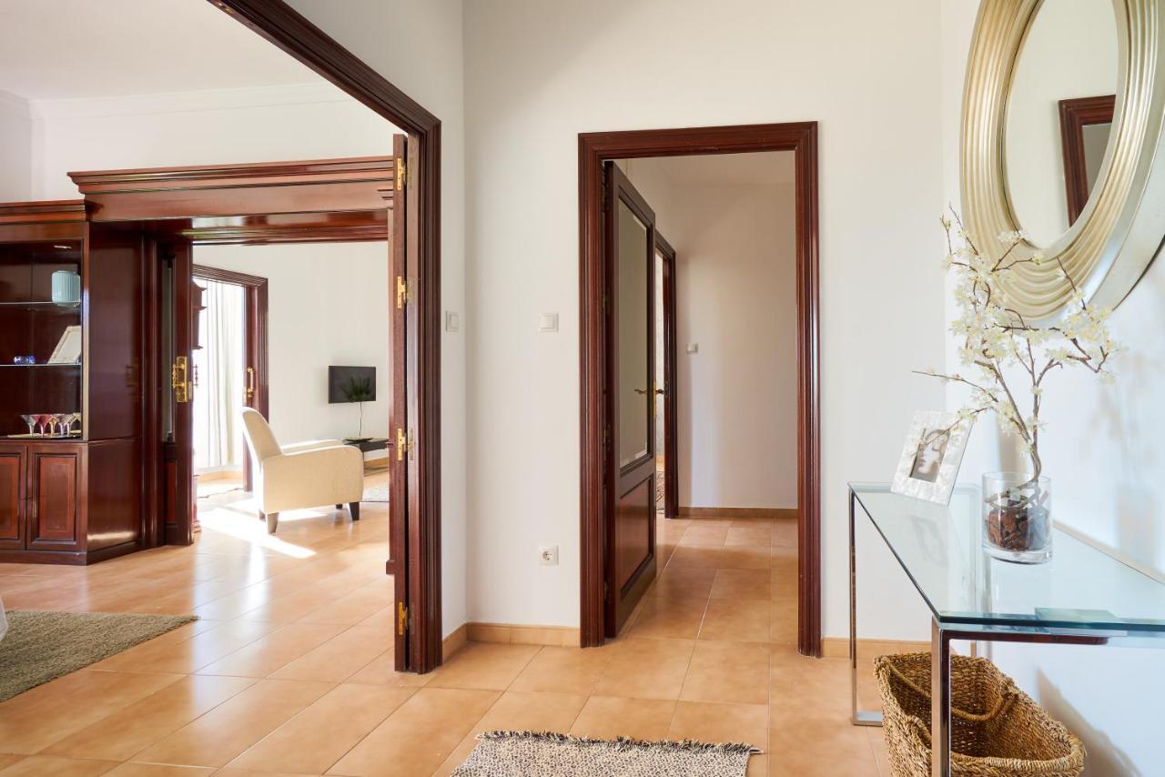 Apartamento En Centro Ciudad Con Vistas Al Mar Malaga Bagian luar foto