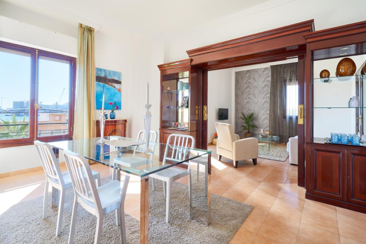 Apartamento En Centro Ciudad Con Vistas Al Mar Malaga Bagian luar foto